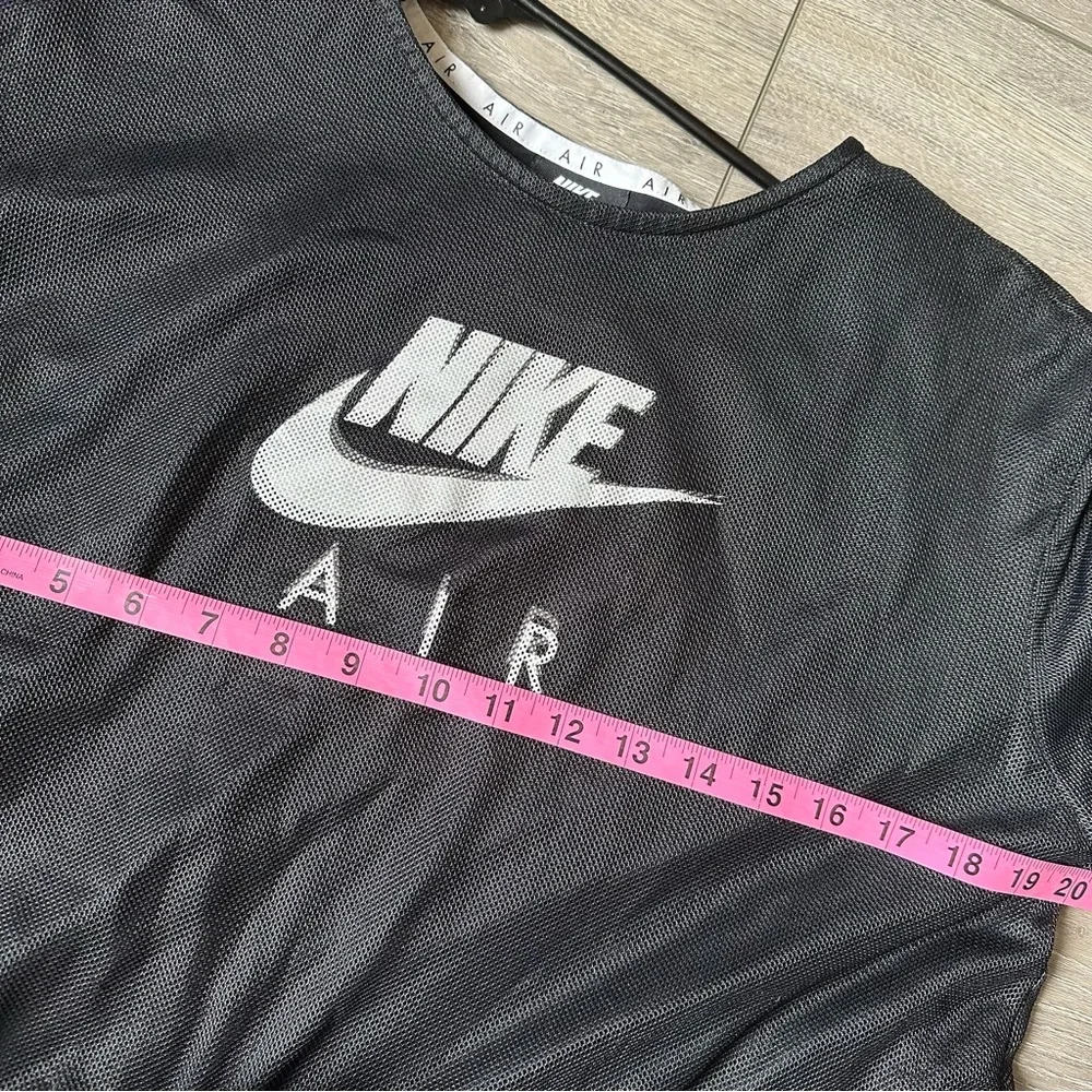 Nike meshy tee